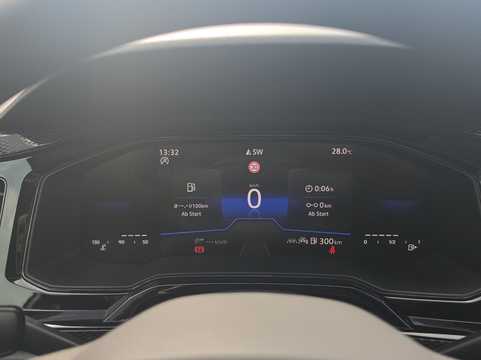 Fahrzeugabbildung Volkswagen Polo VI 1.0 TSI Life NAVI APP CONNECT KAM GJR