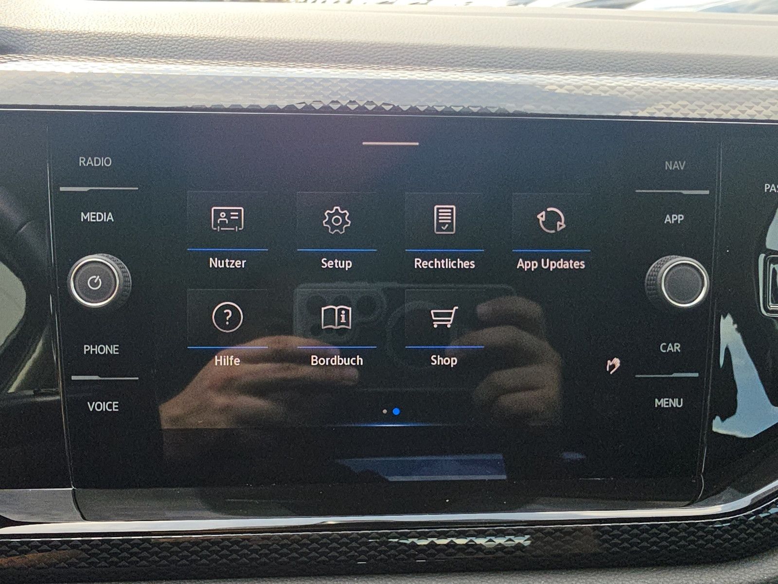 Fahrzeugabbildung Volkswagen Polo VI 1.0 TSI Life NAVI APP CONNECT KAM GJR