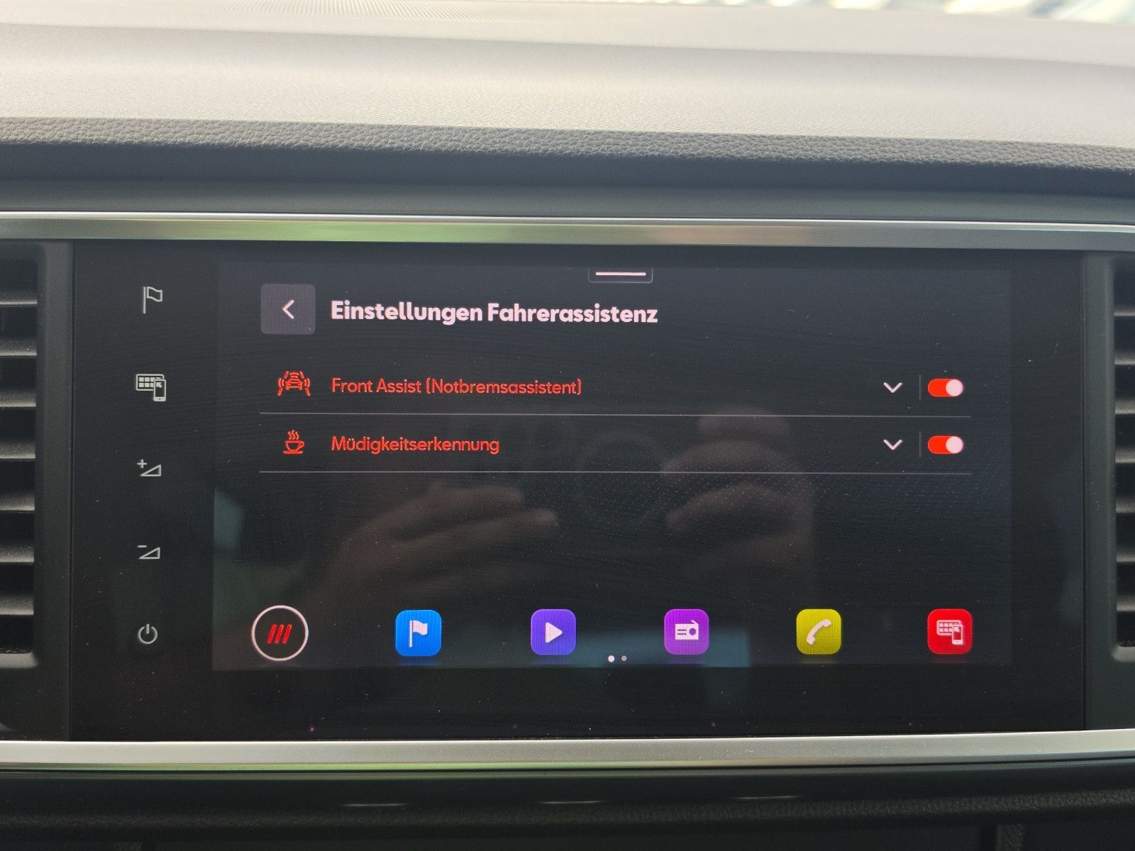 Fahrzeugabbildung SEAT Ateca 1.5 TSI Style AHK VORB. BEATS NAVI PDC