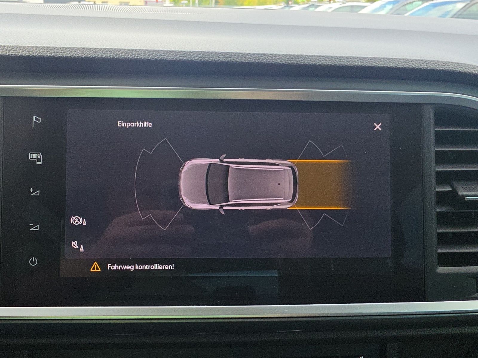 Fahrzeugabbildung SEAT Ateca 1.5 TSI Style AHK VORB. BEATS NAVI PDC