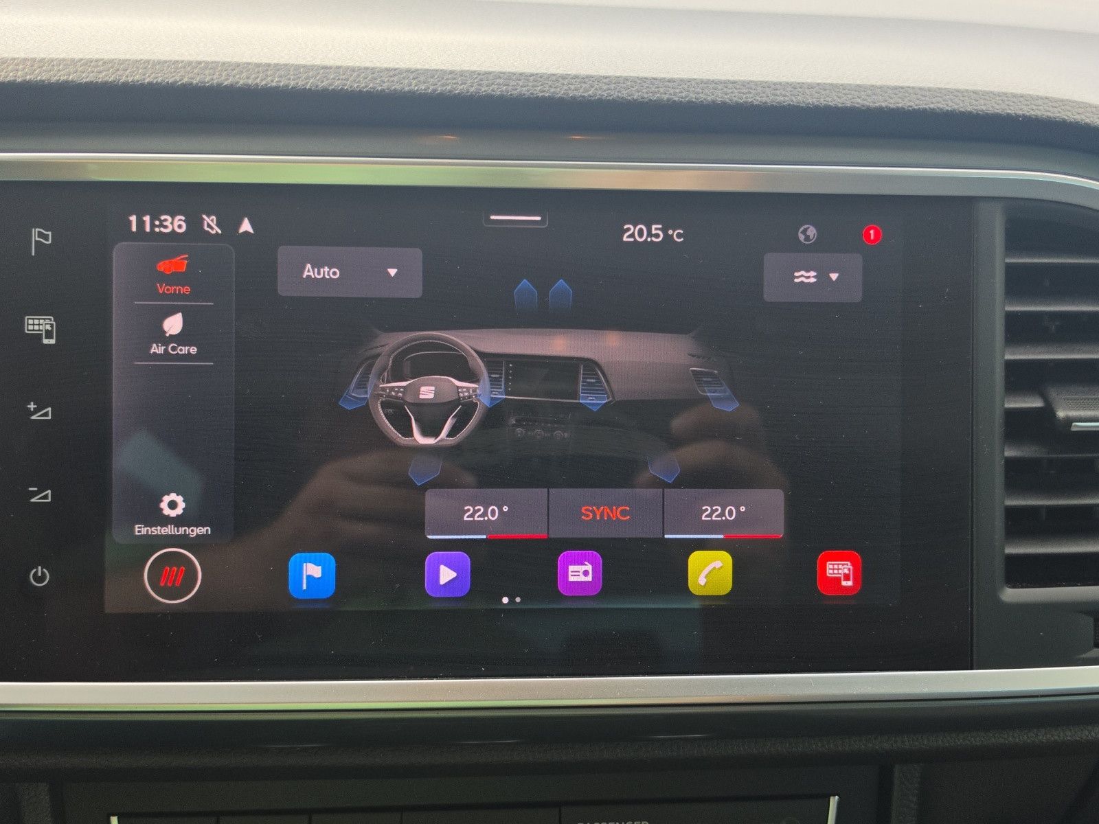 Fahrzeugabbildung SEAT Ateca 1.5 TSI Style AHK VORB. BEATS NAVI PDC
