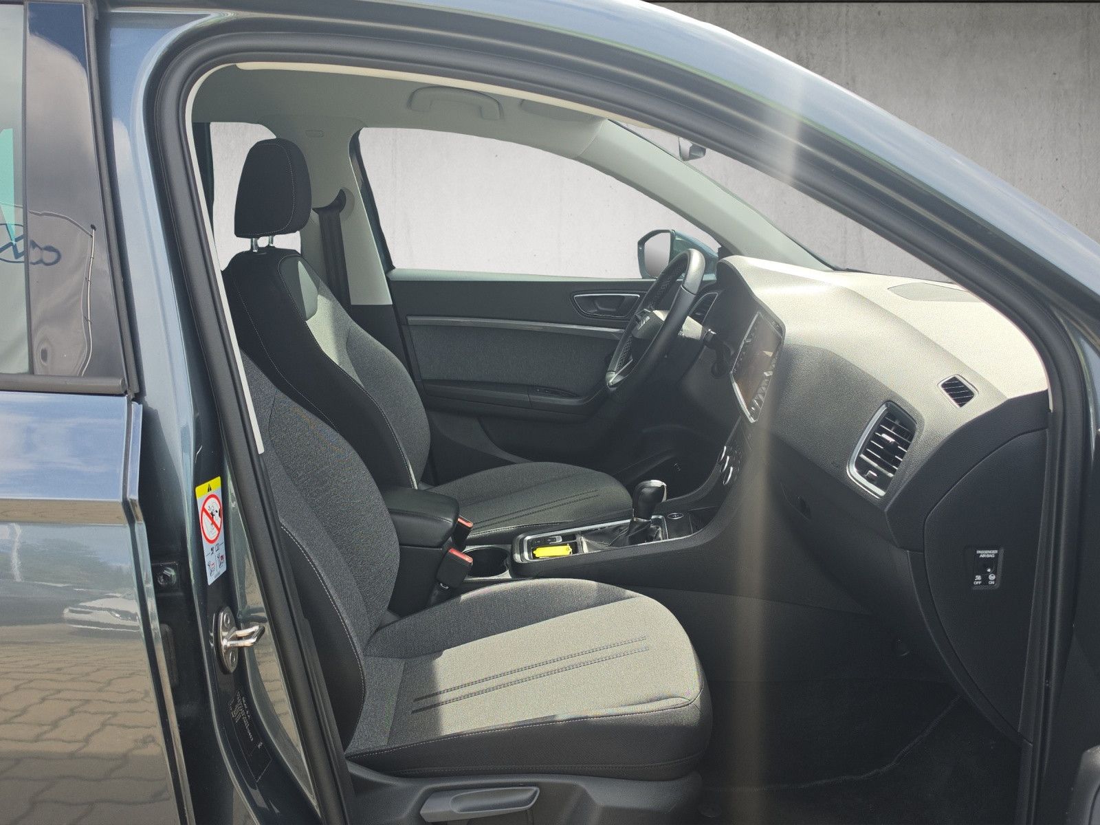 Fahrzeugabbildung SEAT Ateca 1.5 TSI Style AHK VORB. BEATS NAVI PDC
