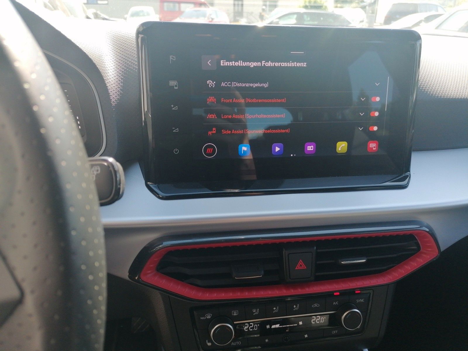 Fahrzeugabbildung SEAT Arona FR 1.0 TSI DSG AHK Dinamica Side Assist XL