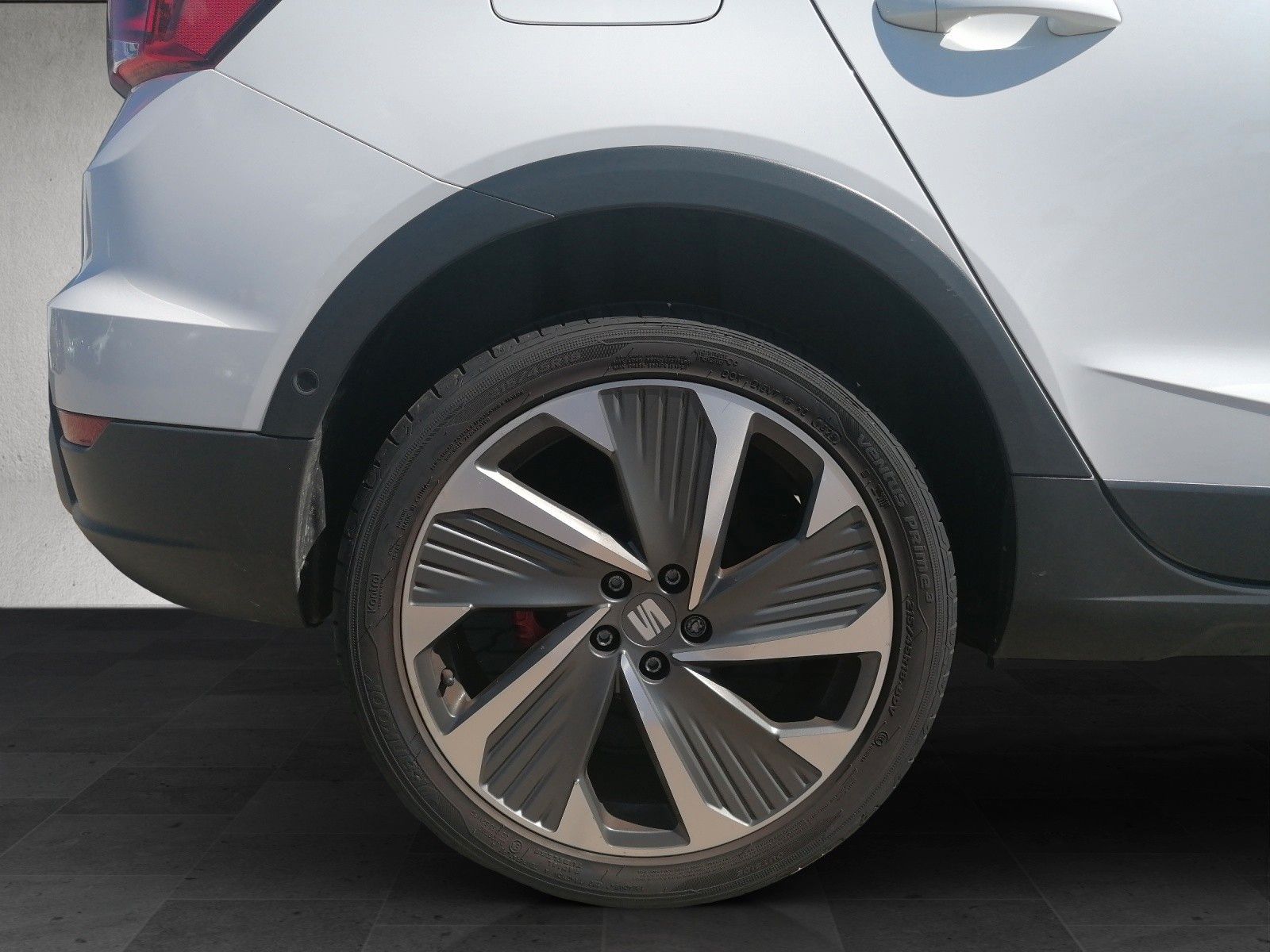 Fahrzeugabbildung SEAT Arona FR 1.0 TSI DSG AHK Dinamica Side Assist XL