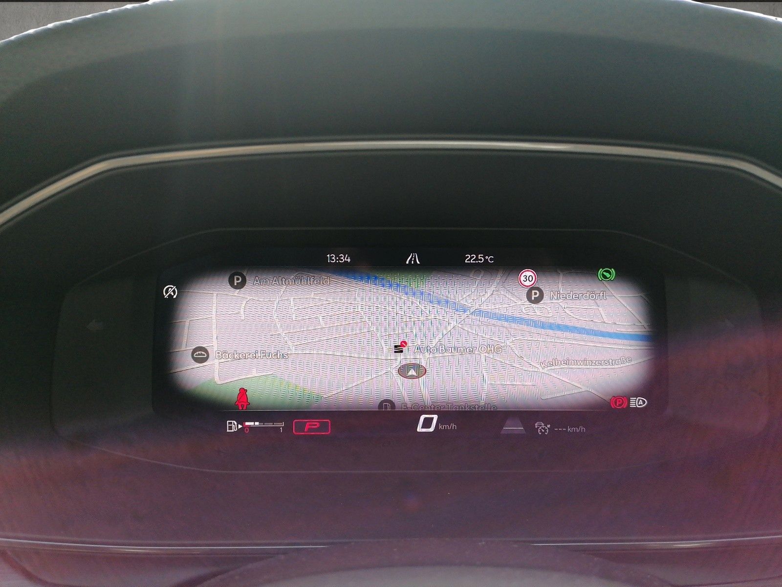 Fahrzeugabbildung CUPRA Leon 1.5 TSI DSG XL DCC MATRIX