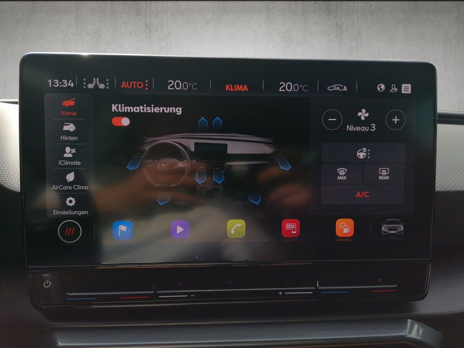 Fahrzeugabbildung CUPRA Leon 1.5 TSI DSG XL DCC MATRIX