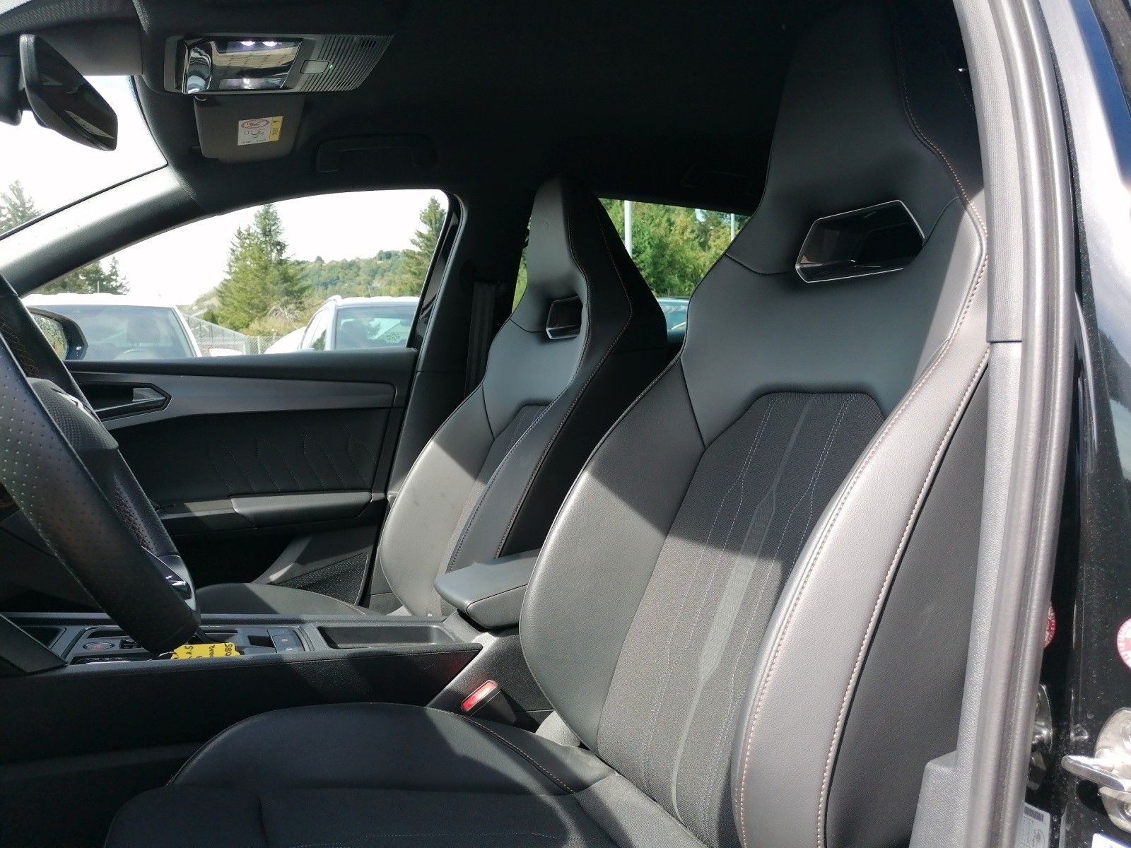 Fahrzeugabbildung CUPRA Leon 1.5 TSI DSG XL DCC MATRIX
