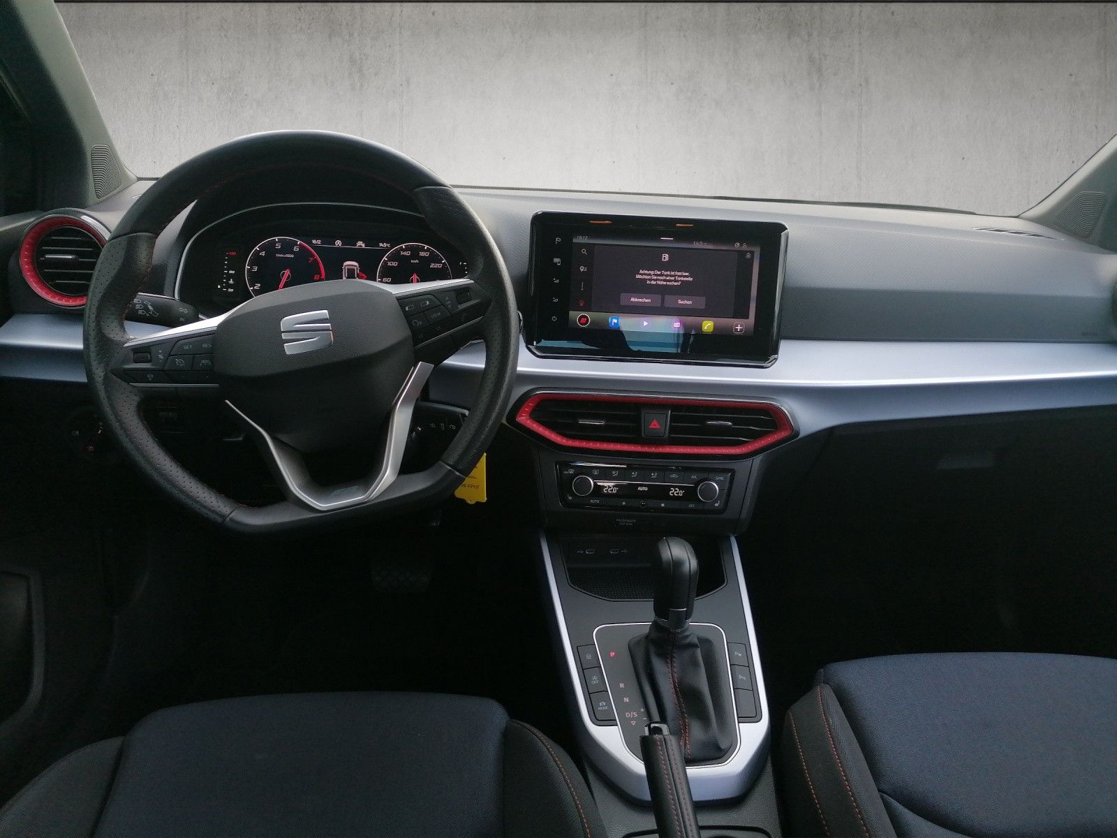 Fahrzeugabbildung SEAT Arona 1.5 TSI FR DSG GJR VC FAP XL