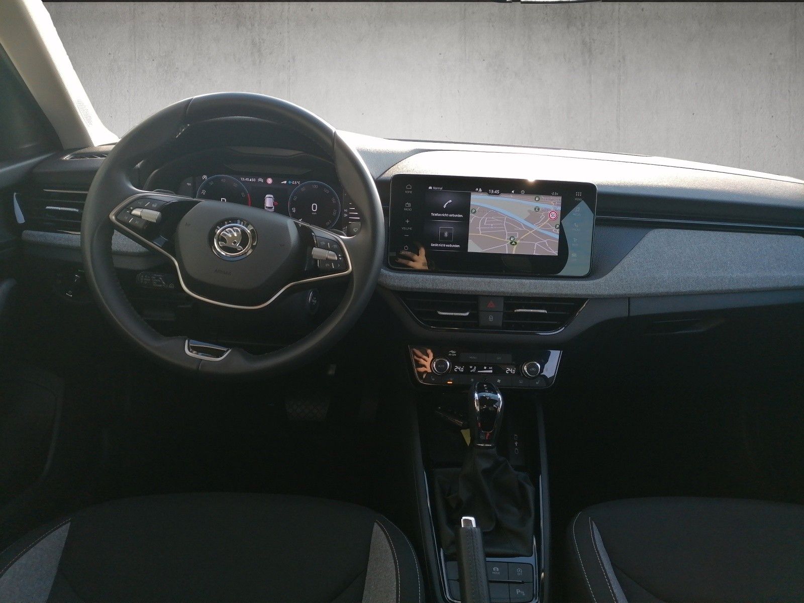 Fahrzeugabbildung SKODA Kamiq 1.5 Selection DSG FAP Plus Kessy bhz Front