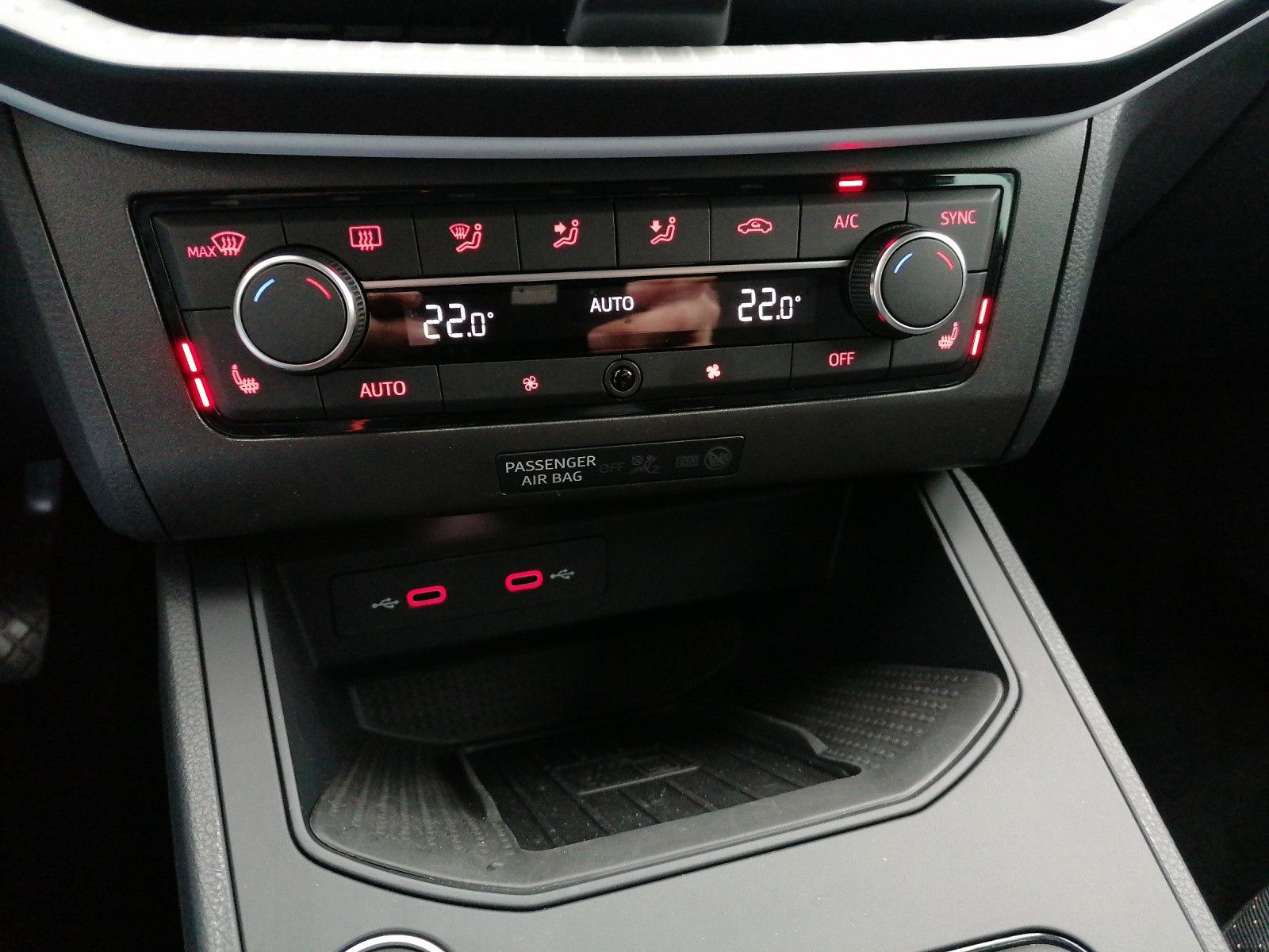 Fahrzeugabbildung SEAT Ibiza 1.0 TSI Style FAP M GJR KAM ACC KESSY