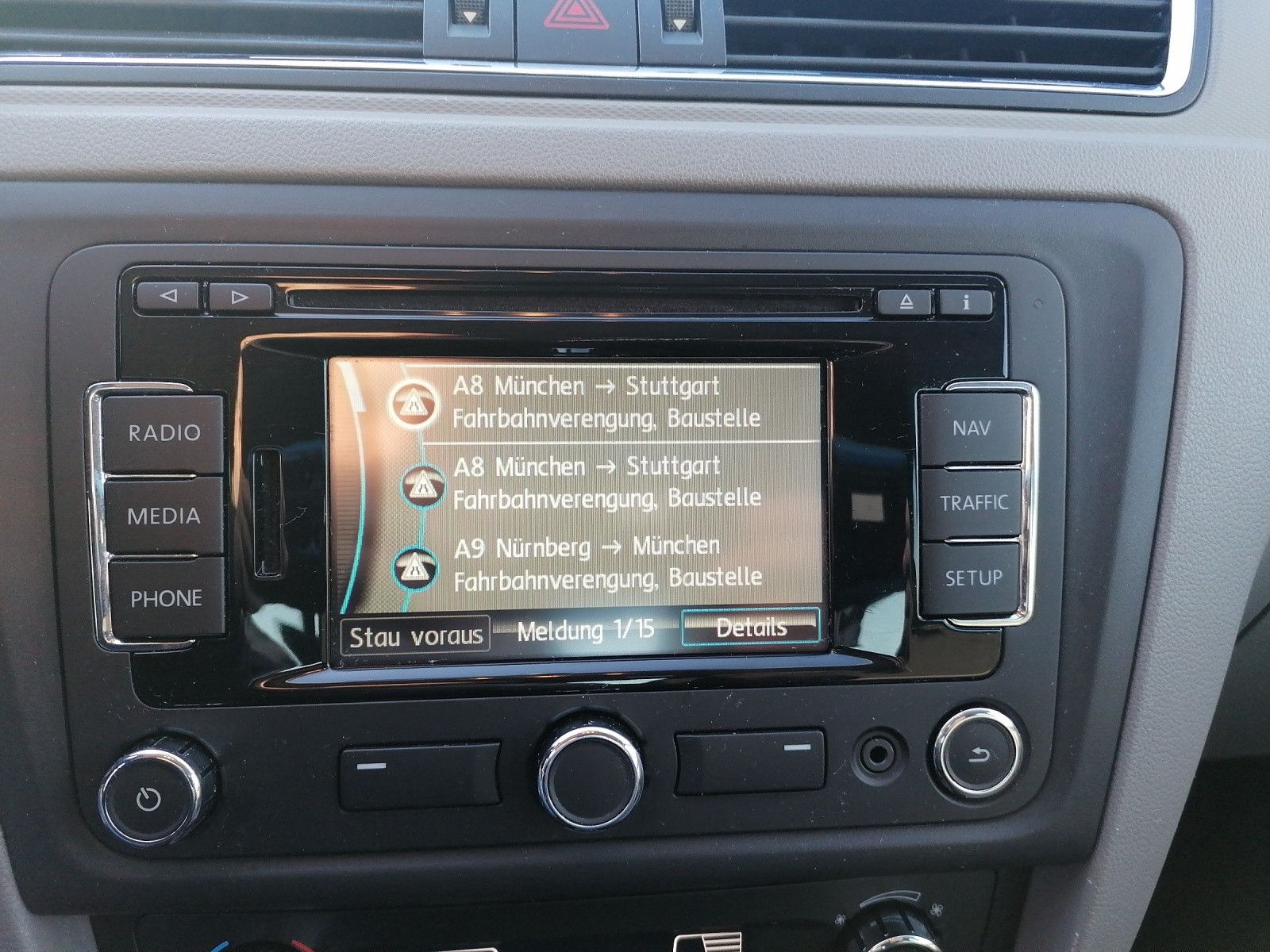 Fahrzeugabbildung SEAT Toledo 1.2 TSI Style SHZ PDC hi NAVI GRA