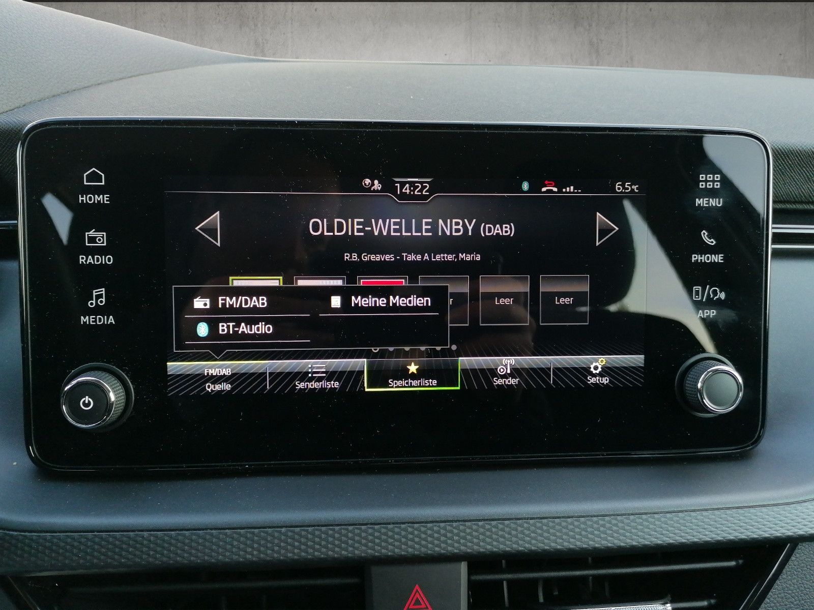 Fahrzeugabbildung SKODA Kamiq 1.0 TSI DSG AHK SmartLink PDC hi SHZ