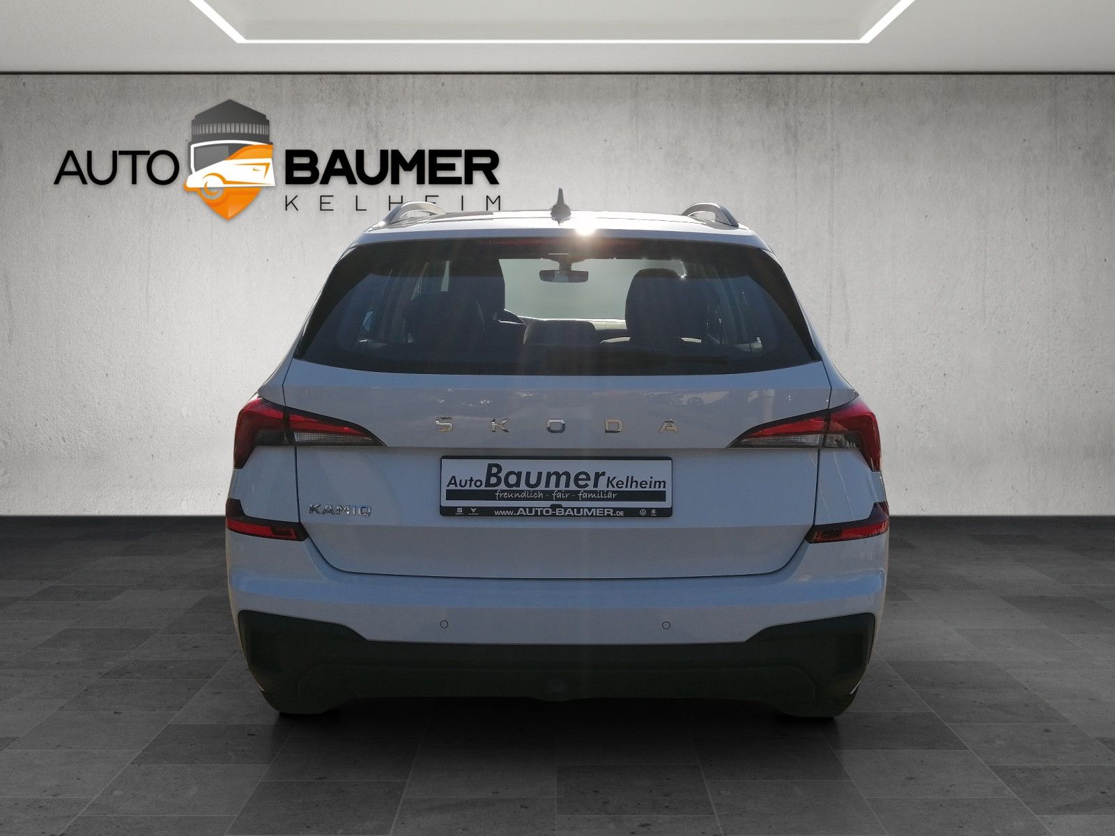 Fahrzeugabbildung SKODA Kamiq 1.0 TSI DSG AHK SmartLink PDC hi SHZ