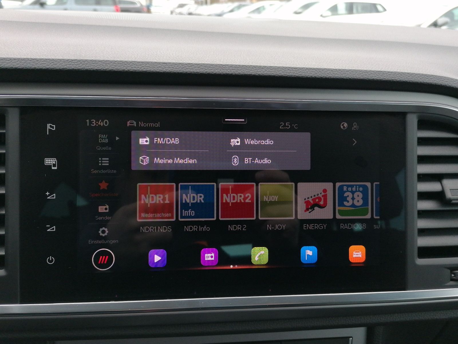 Fahrzeugabbildung SEAT Ateca 1.5 TSI FR elHK VC ALCANTARA