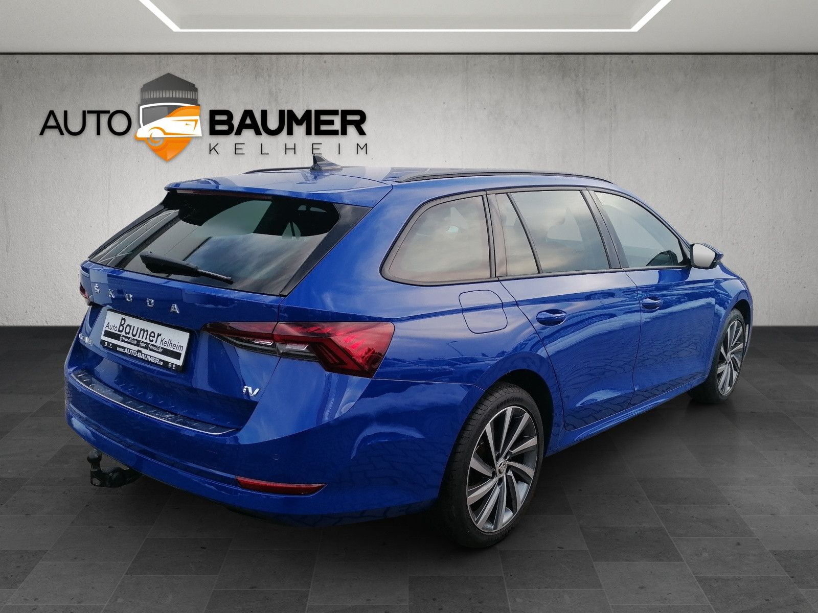 Fahrzeugabbildung SKODA Octavia Combi iV AHK beh Front 18 Zoll GAR 11/28