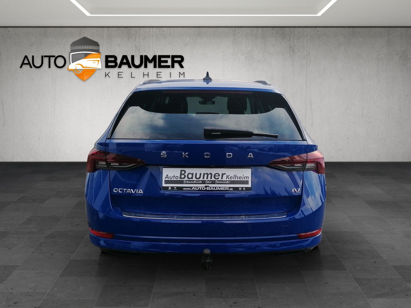 Fahrzeugabbildung SKODA Octavia Combi iV AHK beh Front 18 Zoll GAR 11/28