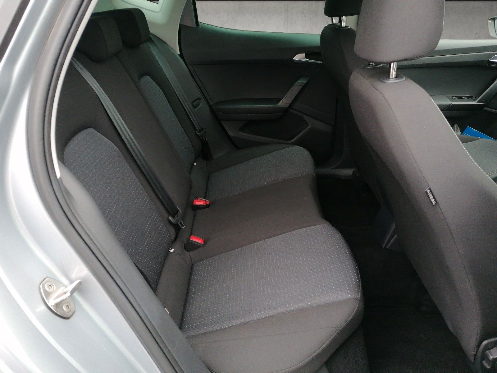 Fahrzeugabbildung SEAT Arona 1.0 TSI Style DSG ACC NAVI KAMERA GJR