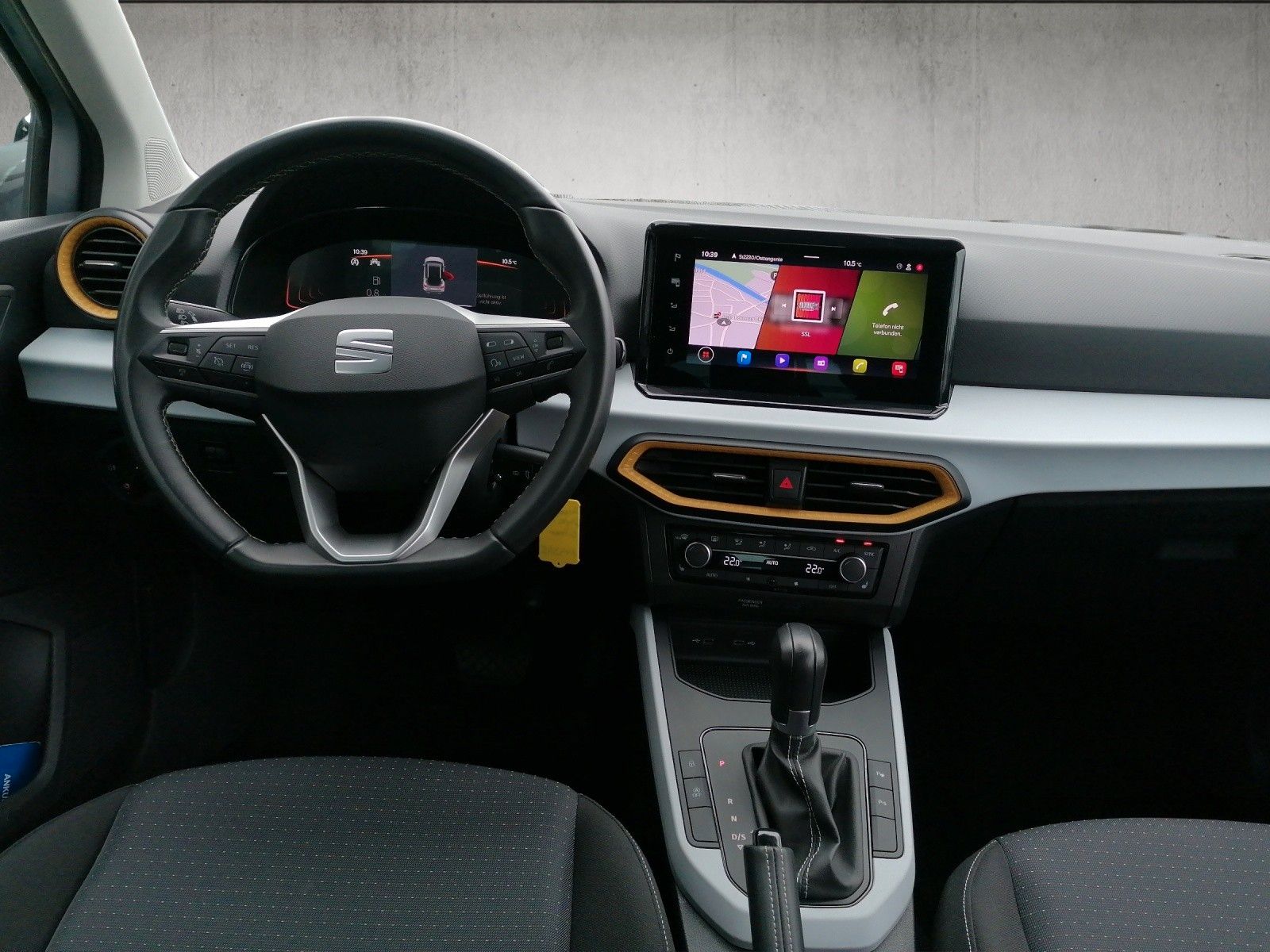 Fahrzeugabbildung SEAT Arona 1.0 TSI Style DSG ACC NAVI KAMERA GJR