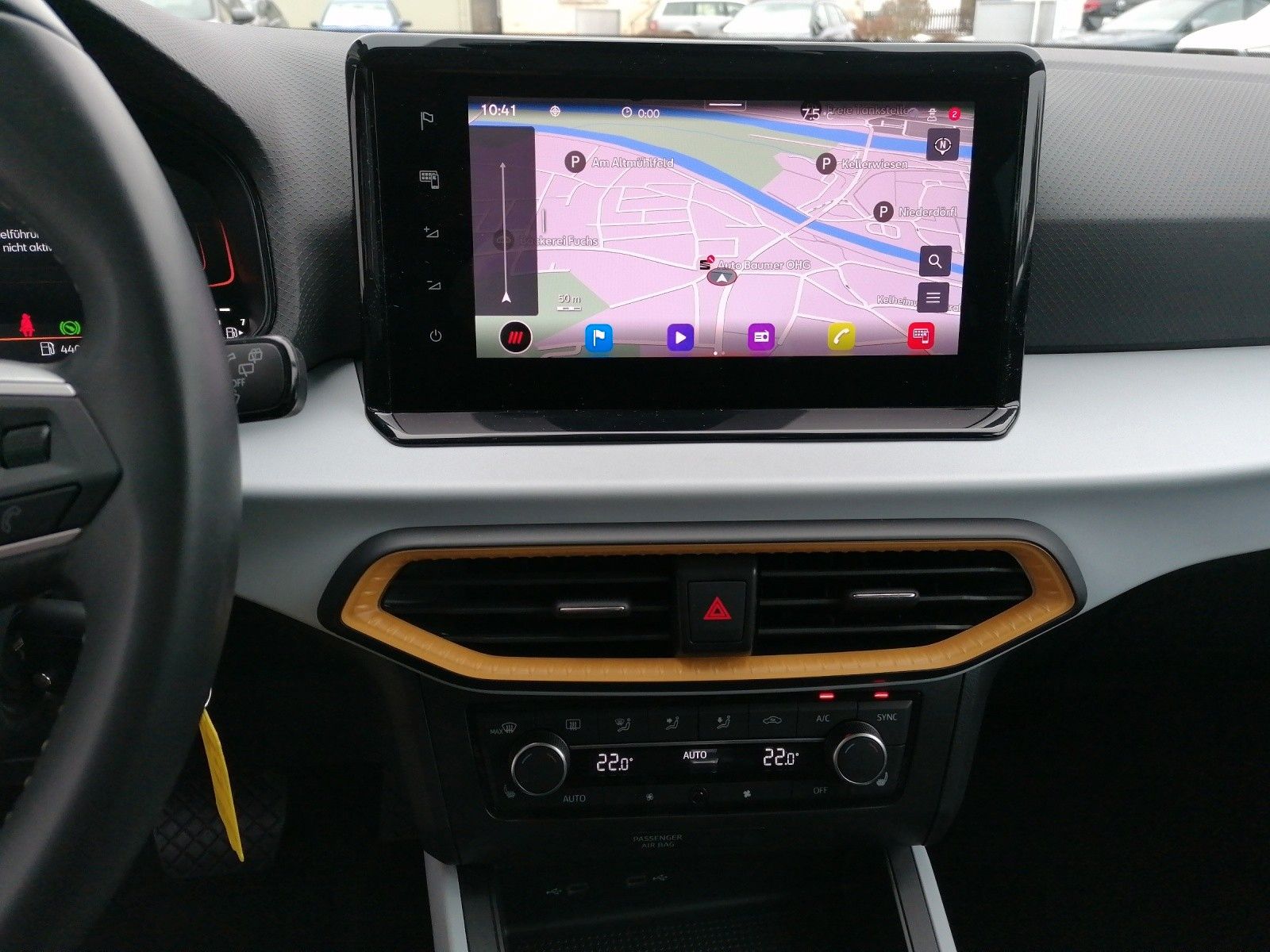 Fahrzeugabbildung SEAT Arona 1.0 TSI Style DSG ACC NAVI KAMERA GJR