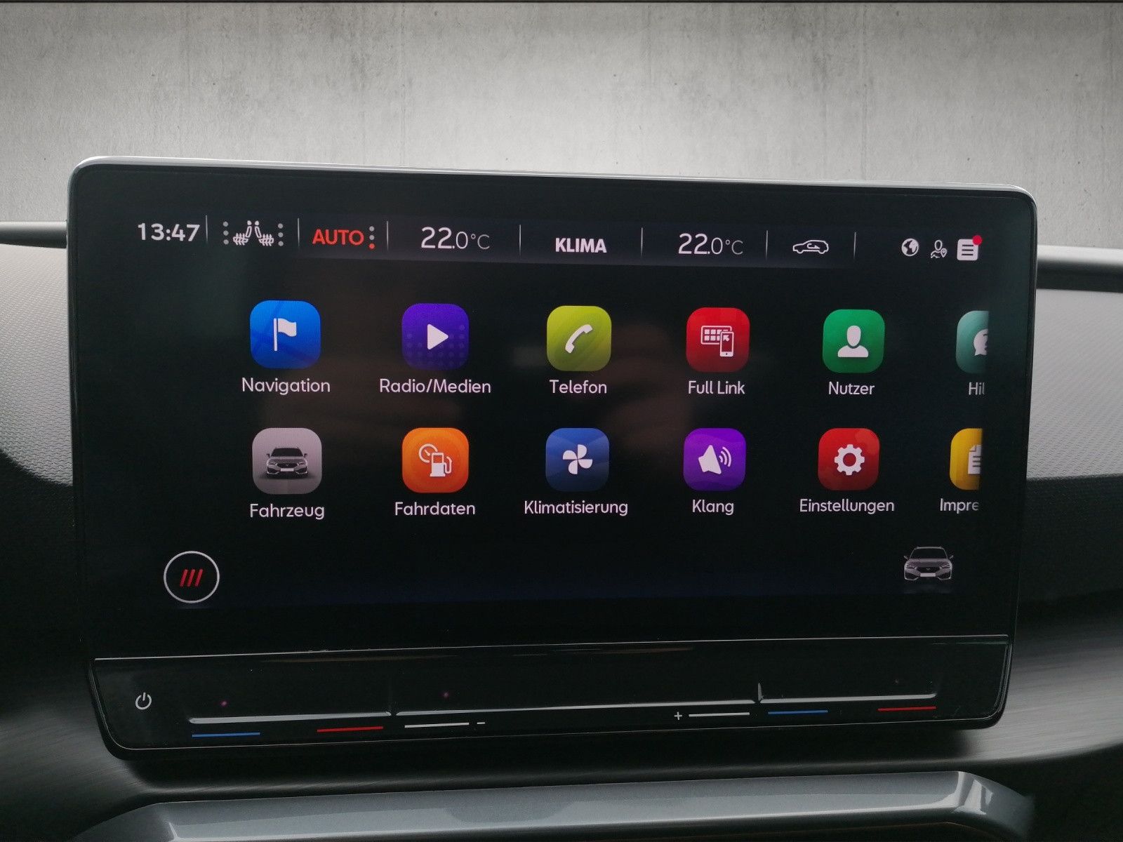 Fahrzeugabbildung CUPRA Leon Sportstourer 1.5 TSI DSG AHK ACC BEATS