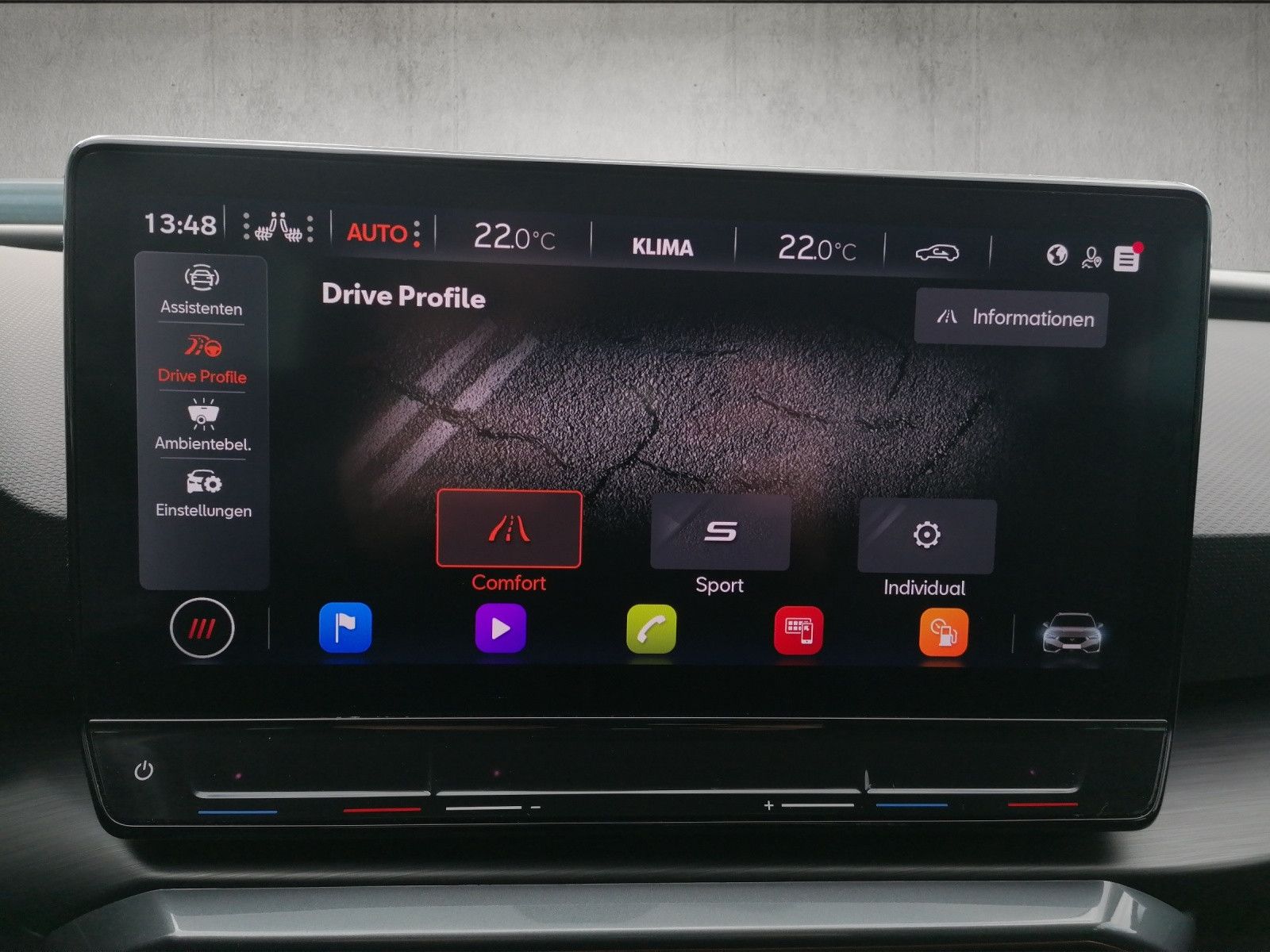 Fahrzeugabbildung CUPRA Leon Sportstourer 1.5 TSI DSG AHK ACC BEATS