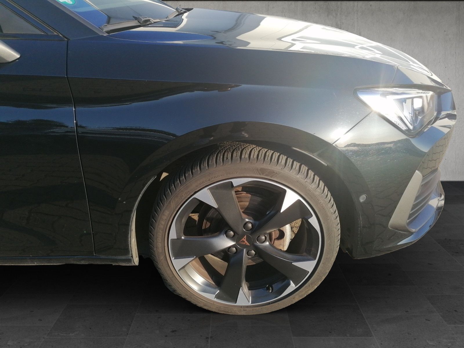 Fahrzeugabbildung CUPRA Leon Sportstourer 1.5 TSI DSG AHK XL PANO