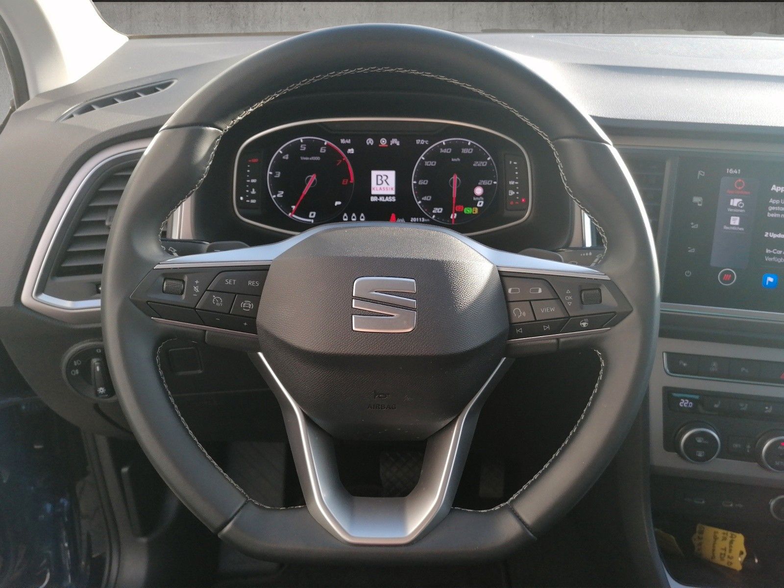 Fahrzeugabbildung SEAT Ateca 1.5 TSI Xperience DSG GJR NAVI FULL elHK