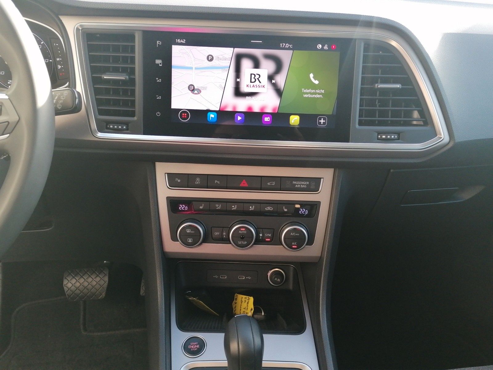 Fahrzeugabbildung SEAT Ateca 1.5 TSI Xperience DSG GJR NAVI FULL elHK