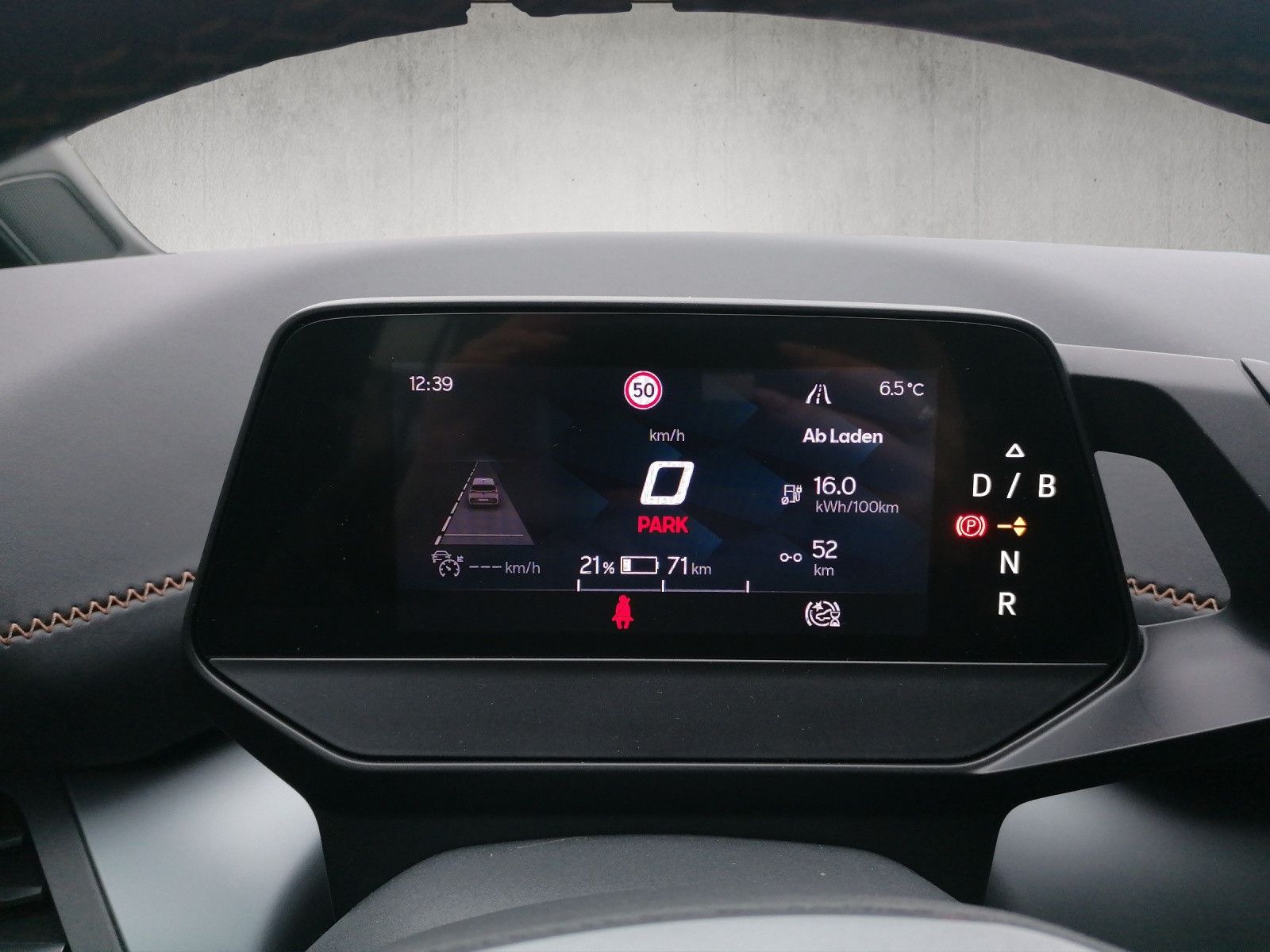 Fahrzeugabbildung CUPRA Born 204PS 62kWh TECH M PILOT M BELOW VAPOR GREY