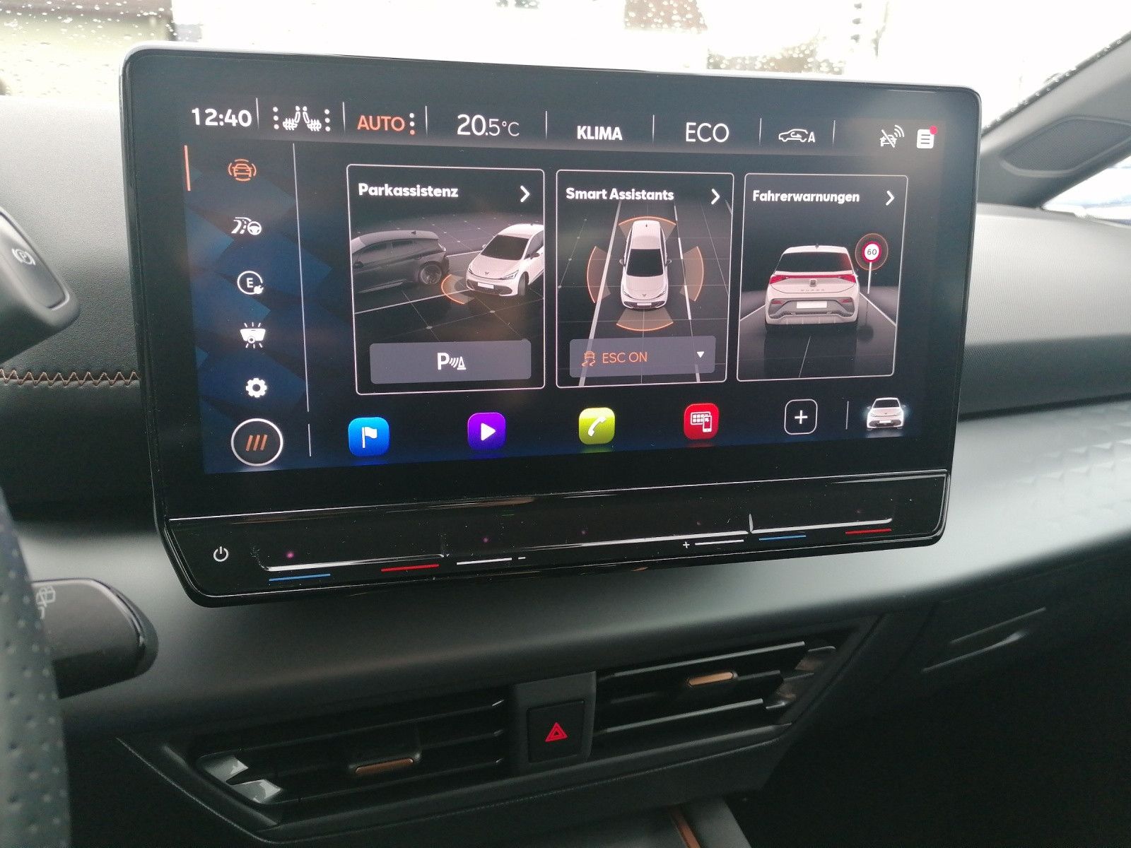 Fahrzeugabbildung CUPRA Born 204PS 62kWh TECH M PILOT M BELOW VAPOR GREY