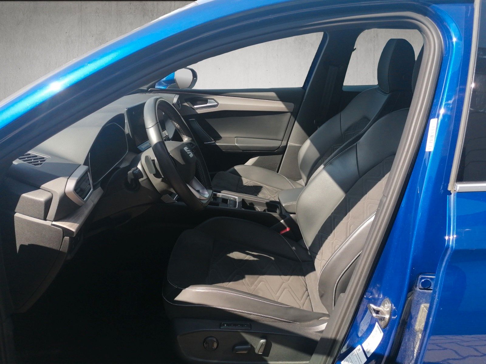 Fahrzeugabbildung SEAT Leon Sportstourer Xcellence 1.4 e-Hybrid DSG