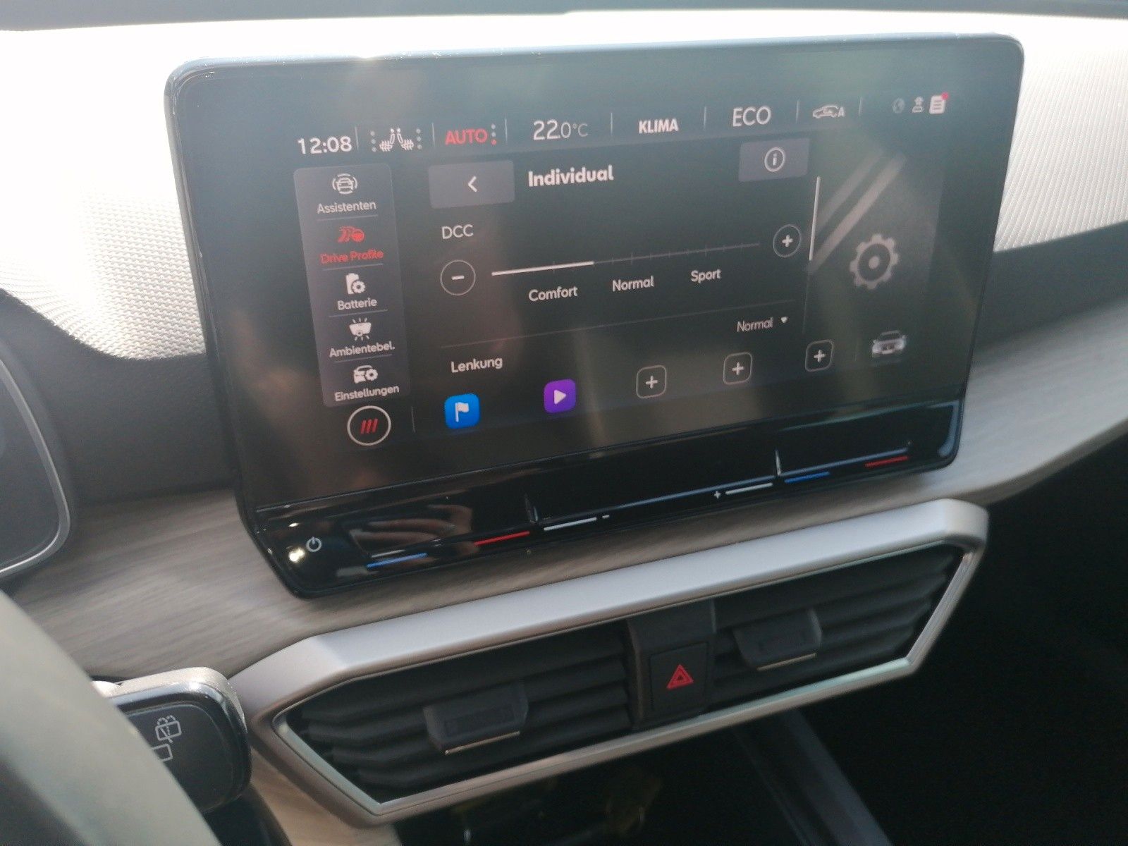 Fahrzeugabbildung SEAT Leon Sportstourer Xcellence 1.4 e-Hybrid DSG