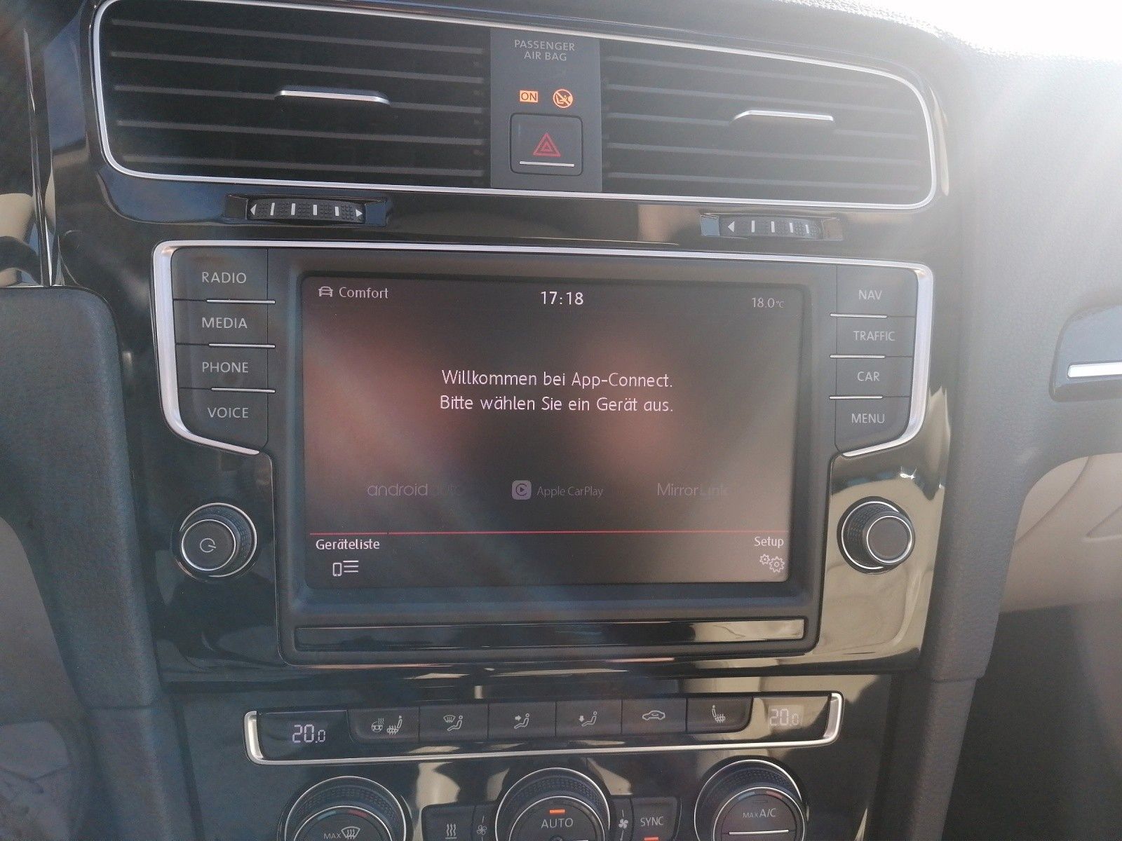 Fahrzeugabbildung Volkswagen Golf VII 1.4 TSI Highline R-Line DSG