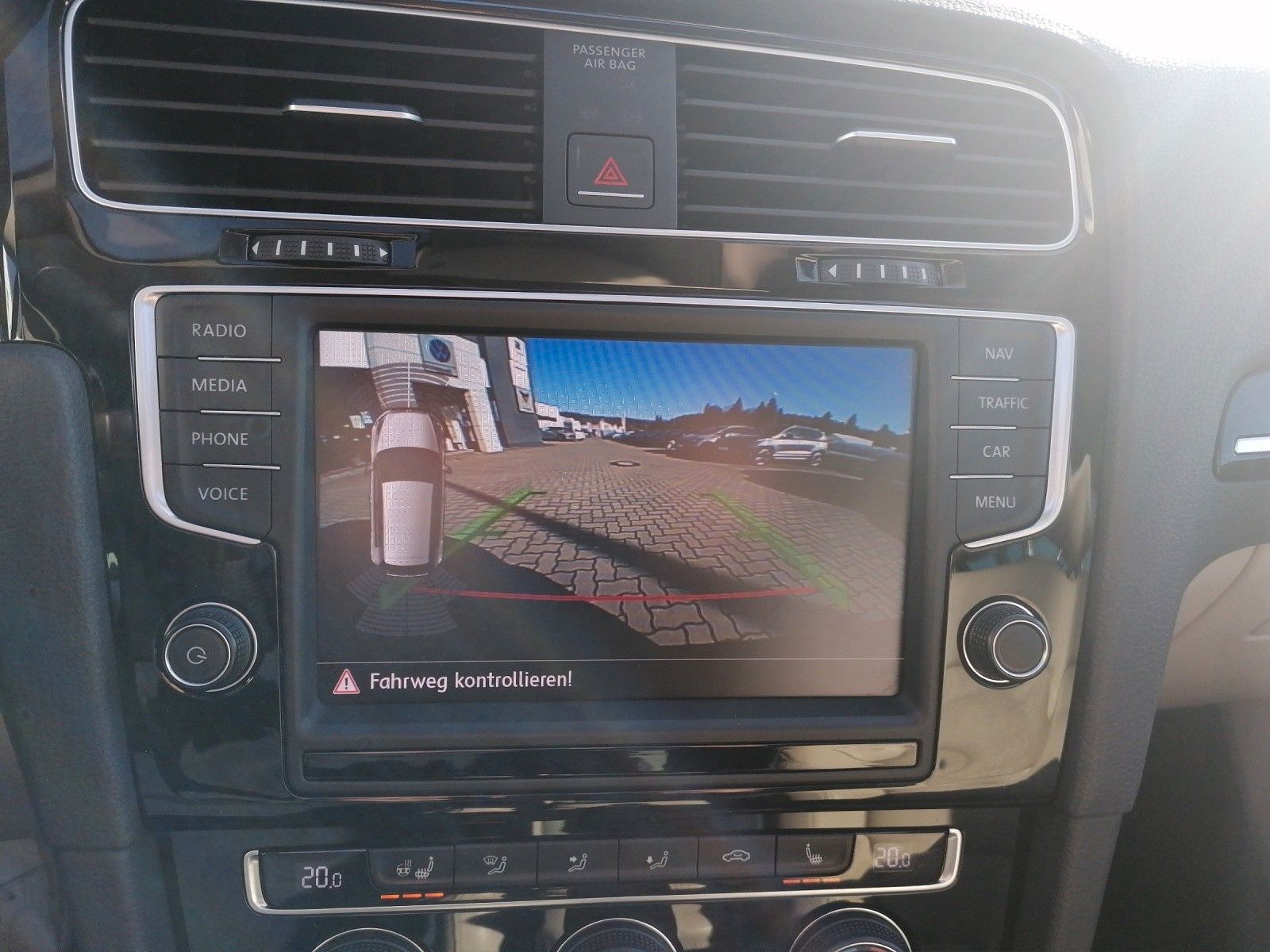 Fahrzeugabbildung Volkswagen Golf VII 1.4 TSI Highline R-Line DSG