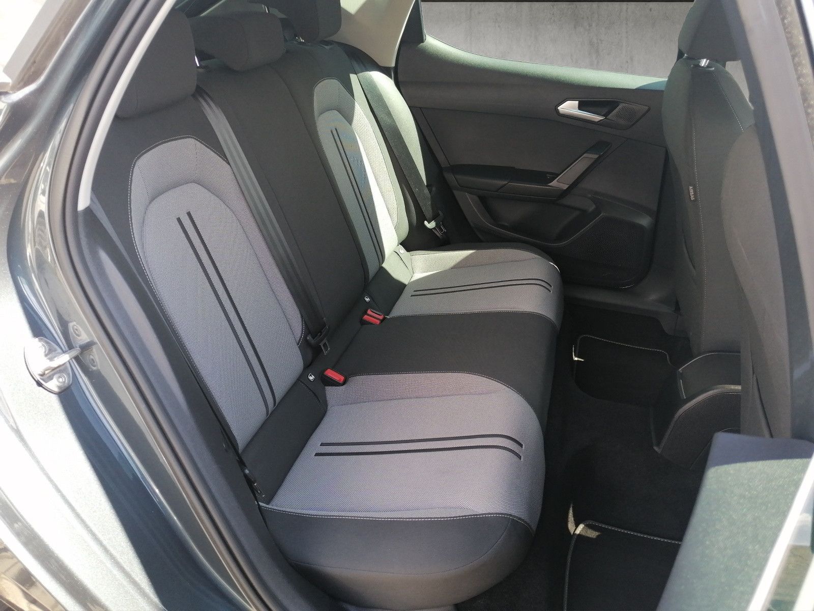 Fahrzeugabbildung SEAT Leon 1.5 TSI Style FAP M NAVI KAM KESSY VC NAVI
