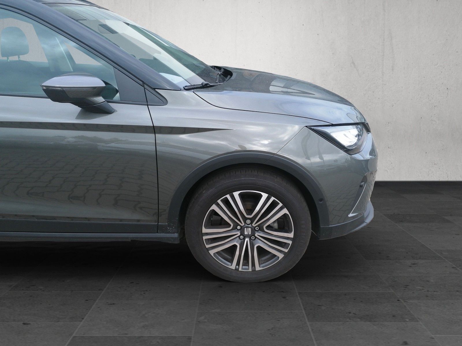 Fahrzeugabbildung SEAT Arona 1.0 TSI Style Edition DSG ACC FULL LINK