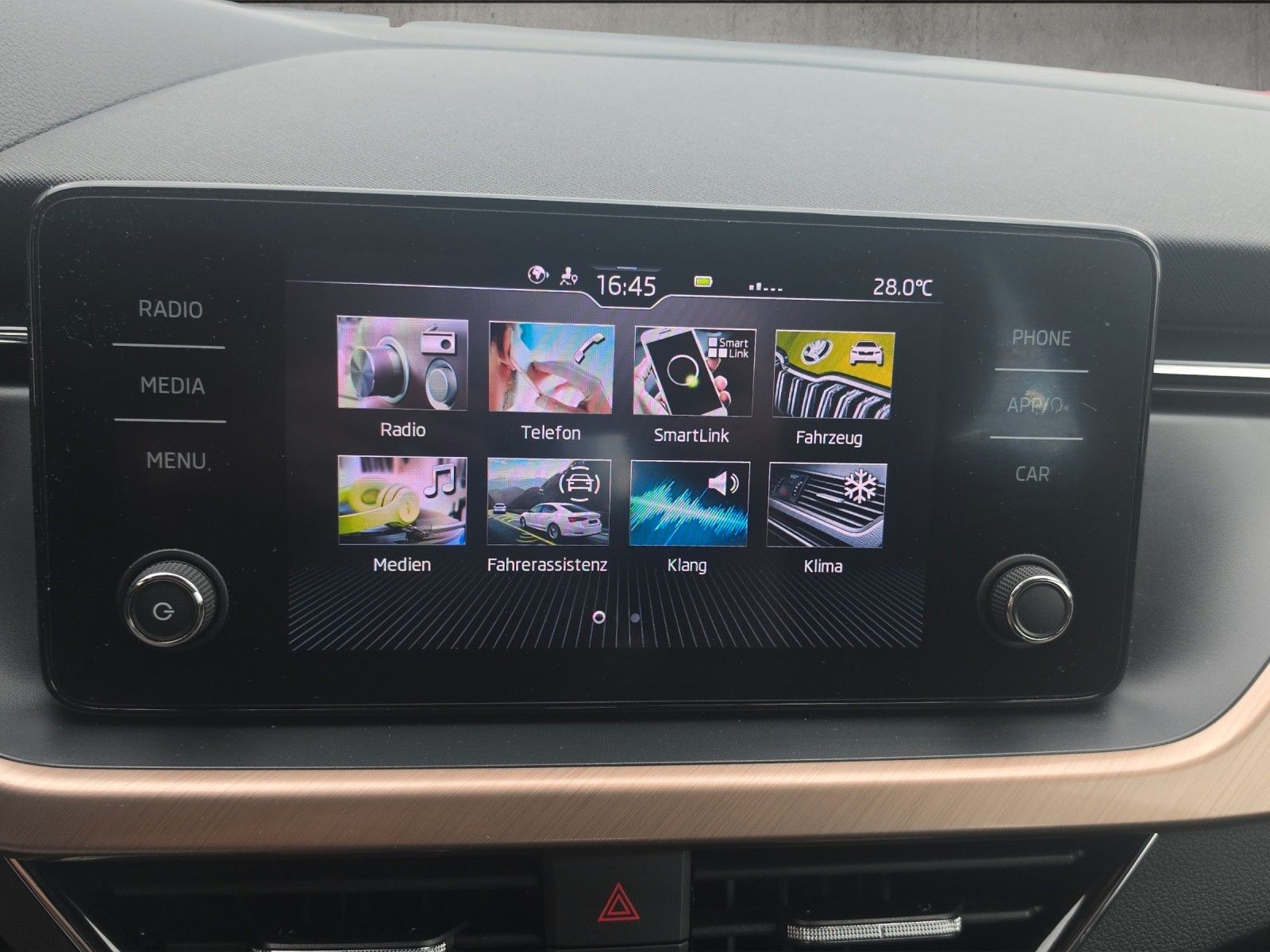 Fahrzeugabbildung SKODA Kamiq 1.5 TSI Style AHK Smart Link Kamera