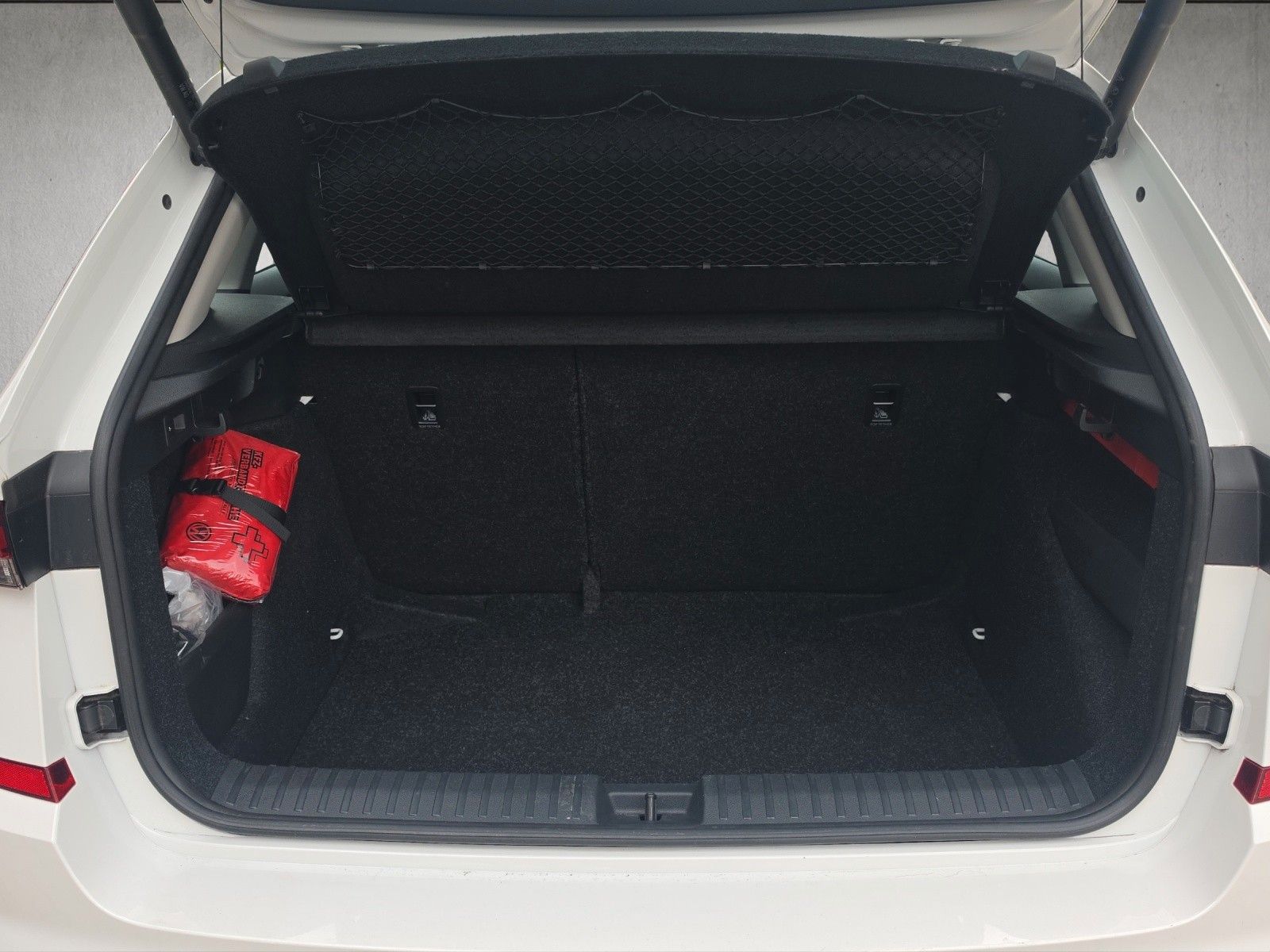 Fahrzeugabbildung SKODA Kamiq 1.5 TSI Style AHK Smart Link Kamera