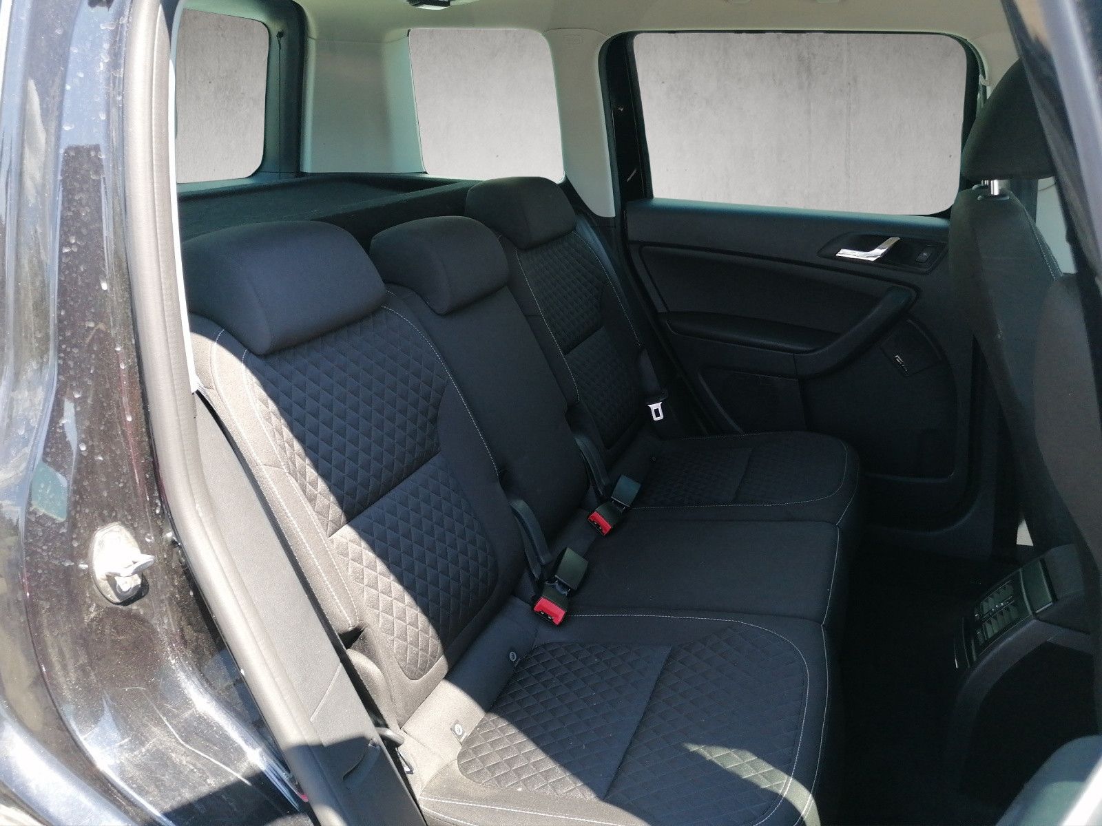 Fahrzeugabbildung SKODA Yeti 1.4 TSI Drive 4x4 Navi Xenon PDC SHZ