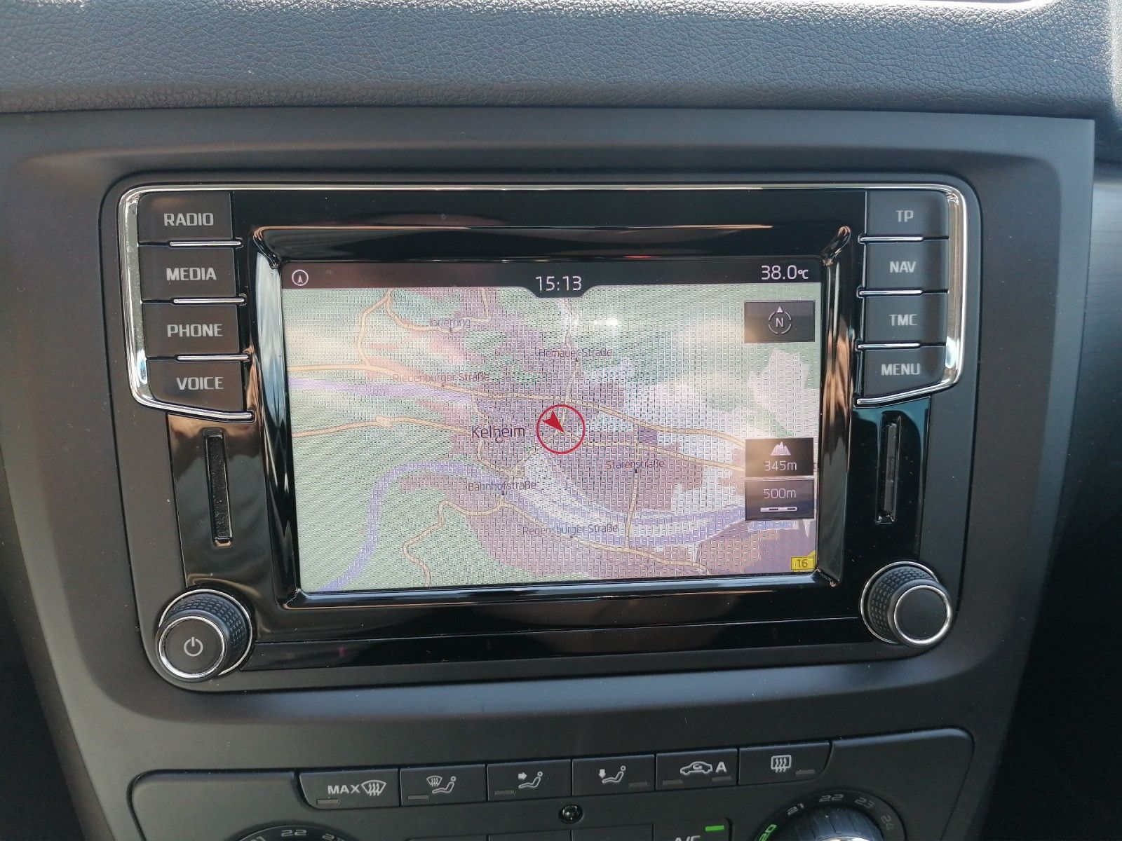Fahrzeugabbildung SKODA Yeti 1.4 TSI Drive 4x4 Navi Xenon PDC SHZ