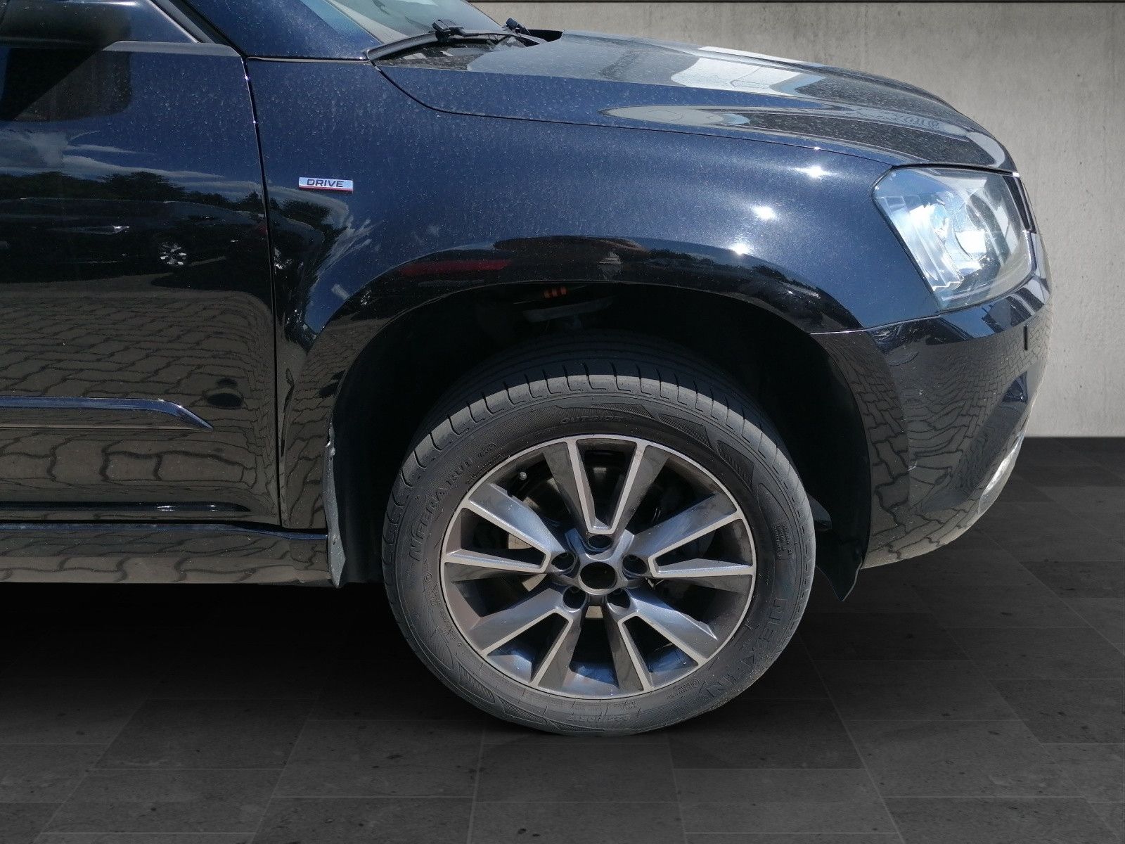 Fahrzeugabbildung SKODA Yeti 1.4 TSI Drive 4x4 Navi Xenon PDC SHZ