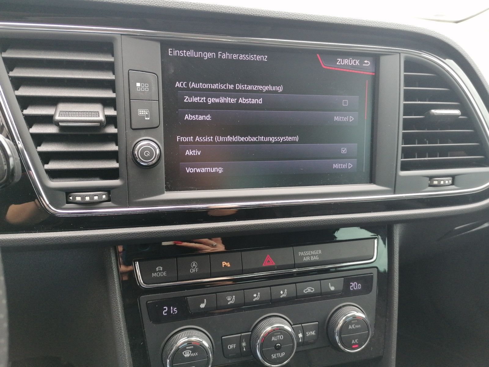 Fahrzeugabbildung SEAT Leon 1.5 TSI FR ACC LED NAVI SHZ KAMERA