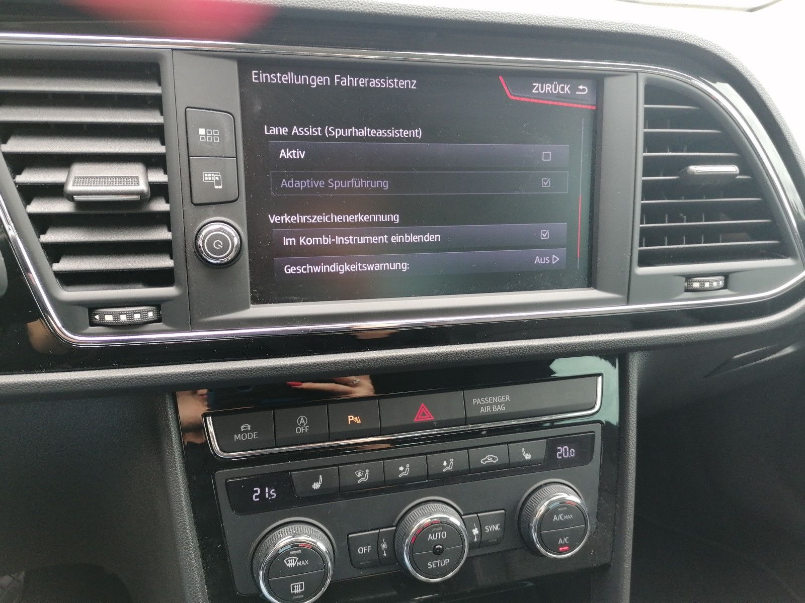 Fahrzeugabbildung SEAT Leon 1.5 TSI FR ACC LED NAVI SHZ KAMERA