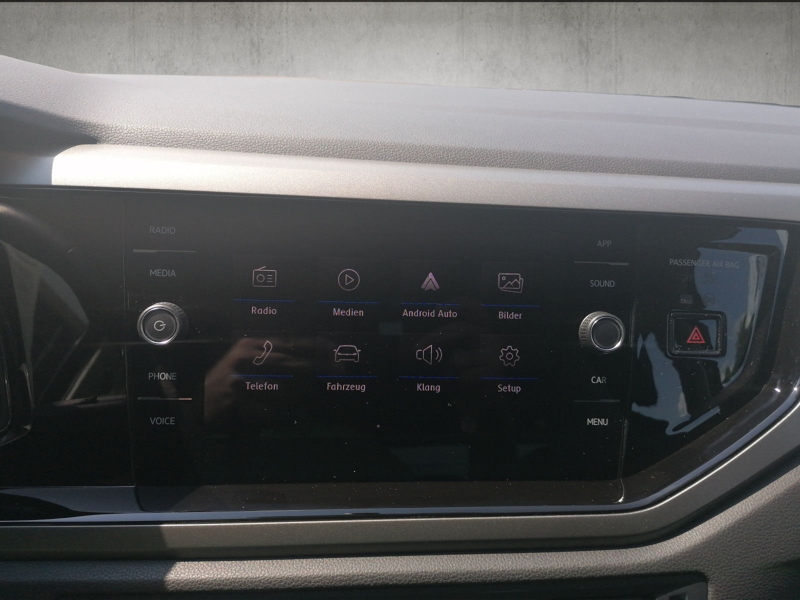 Fahrzeugabbildung Volkswagen Polo VI 1.0 TSI Comfortline DSG PDC APP CONN SHZ