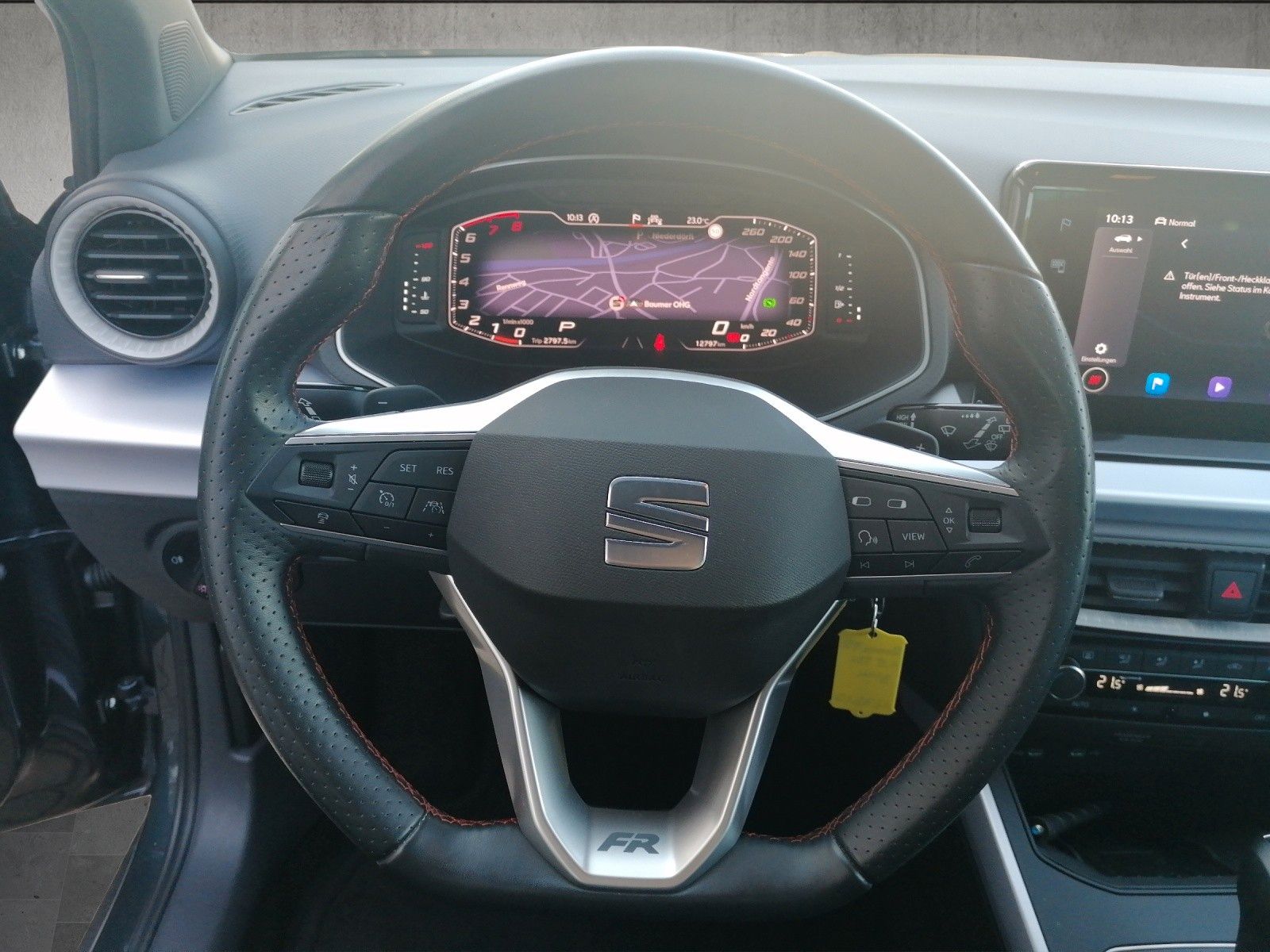 Fahrzeugabbildung SEAT Arona 1.5 TSI FR DSG ACC GJR KAM VC